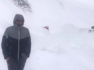 Artvin-Ardahan Karayolu Sahara Dağı Geçidi’ne Çığ Düştü