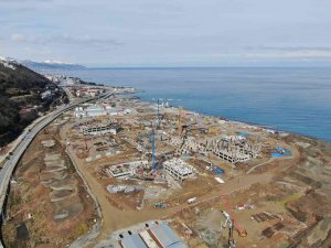 Trabzon Şehir Hastanesi İnşaatı Yükselmeye Başladı