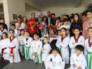 Melikgazi’de Geleceğin Şampiyon Adayları Başarılarını Kutladı