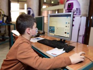 Yıldırım Belediyesi’nden Çocuklara Ücretsiz Robotik Kodlama Kursu