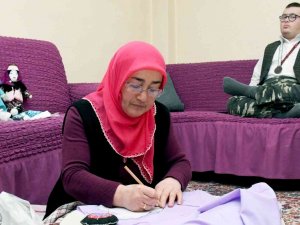 Oğlu İçin Verdiği Mücadele İle Yılın Annesi Seçildi