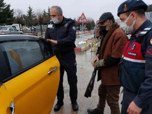 Yol Parası Olmadığı İçin Acil Servisten Evine Gidemeyen Vatandaşın Yardımına Hastane Polisi Yetişti