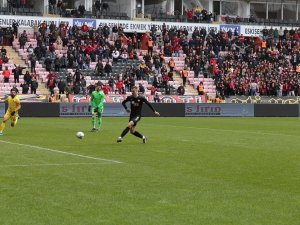 Tff 2. Lig: Eskişehirspor: 1 - Tarsus İ̇dman Yurdu: 5