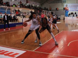 Kadınlar Basketbol Süper Ligi: İ̇zmit Belediyespor: 55 - Çbk Mersin Yenişehir Belediyesi: 85