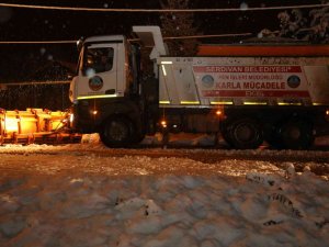 Serdivan Belediyesi’nden Hafta Sonunda Kar Mesaisi