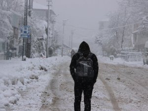 Düzce’de Eğitime Kar Engeli