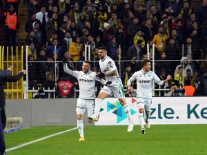 Spor Toto Süper Lig: Fenerbahçe: 0 - Konyaspor: 1 (İ̇lk Yarı)