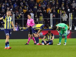 Spor Toto Süper Lig: Fenerbahçe: 2 - Konyaspor: 1 (Maç Sonucu)