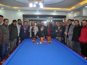 Yüksekova’da Bilardo Turnuvası
