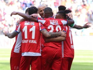 Antalyaspor 8 Maçtır Yenilmiyor