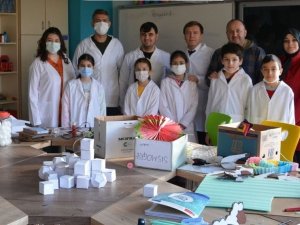 Gediz’de ’Kendin Yap Atölyesi Kursları’ Açıldı