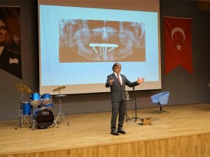 Öğrenciler, Farkındalık İçin Ağız Ve Diş Sağlığı Günü Etkinliğinde Bir Araya Geldi