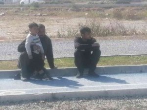 Hurda Taşıdığı Kamyonet Alev Alev Yandı, 3 Yaşındaki Oğluyla Birlikte Canını Zor Kurtardı