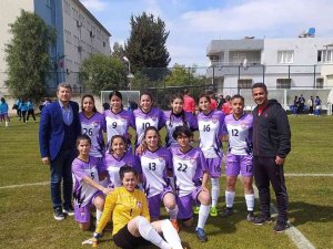 Adana 01 Kadın Fk, İlk Maçında 5-0 Galip Geldi