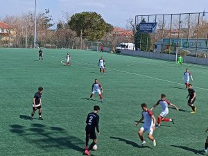 Sarayköy 3 Puanı 3 Golle Aldı