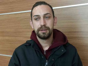 İ̇stediği Sigarayı Alamayınca Gencin Kulağını Kesti