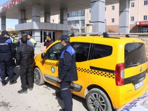 Diyarbakır’da Korsan Taksi Ve Servis Denetimi