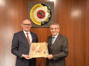 Kosova Ferizaj Belediye Başkanı İş Birliği İçin Samsun’da