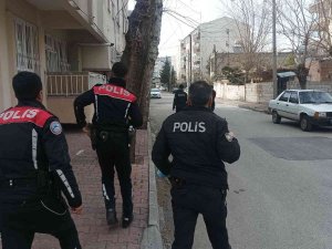 Hırsız Zannedilen Ev Sahibi Polisi Harekete Geçirdi