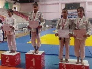Hakkarili Rojda Türkiye Şampiyonu Oldu