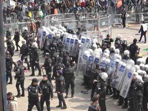 Diyarbakır’daki Nevruz Etkinliklerinde Polise Saldıran 298 Kişi Gözaltına Alındı