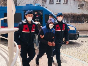 İ̇zmir’de Hırsızlara Göz Açtırman Jandarma 5 Kişiyi Yakaladı