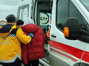 Sakarya’da Otomobil İle Kamyonet Çarpıştı: 1 Yaralı