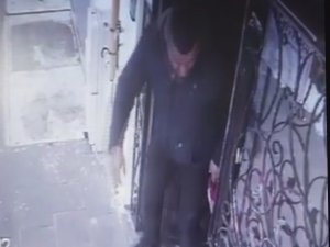 Önce Kameraya, Sonra Polise Yakalandı