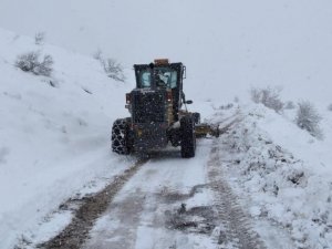 Erzincan’da Kar Ve Tipiden Kapanan 30 Köy Yolu Ulaşıma Açılıyor