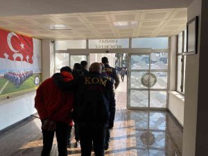 Mersin’de Nitelikli Yağma Operasyonu: 3 Tutuklama