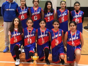 Sanko Okulları Basketbol Takımı İl İkincisi Oldu
