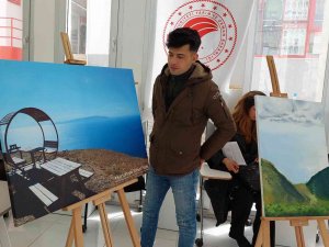 Maviyle Yeşilin Buluştuğu Şehrin Güzelliklerini Tuvale Taşıdılar