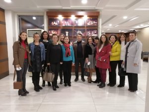 Öğretmenler, “Arzu Tramvayı” Oyununu İzledi