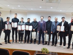 Hafızlık Tespit Sınavı’nda Başarılı Olan 11 Öğrenciye Belgeleri Verildi