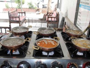 Batman’da Soğuk Havalar Etkisini Sürdürünce Vatandaşlar Kelle Paçaya Yöneldi