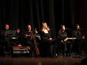 Kartallı Dostları Aşık Veysel’i Unutmadı