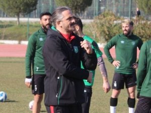 Efeler 09 Sfk Teknik Direktörü Boyar; "Umudumuzdan Hiç Bir Şey Kaybetmedik"