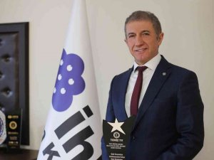 İ̇hlas Koleji’ne “Yılın Eğitim Kurumu” Ödülü