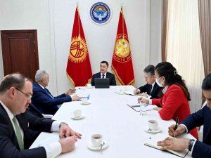 Kırgızistan Cumhurbaşkanı Caparov, Ak Parti Başkan Vekili Yıldırım İle Bir Araya Geldi