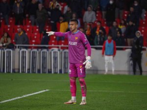 Göztepe’de İ̇rfan Can Eğribayat Kadro Dışı Bırakıldı