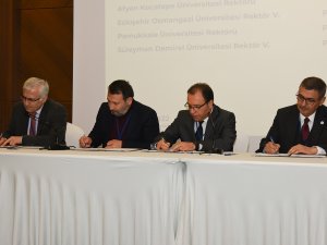 Paü’nün İlk Konsorsiyumu Rektör Kutluhan Tarafından İmzalandı