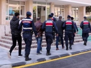 Mersin’de Aranan 25 Kişi Yakalandı