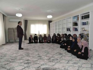 Tarsus’ta Hafızlara Belgeleri Verildi