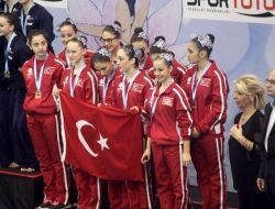 Senkronize Yüzme Milli Takımı, İlklerin Peşinde