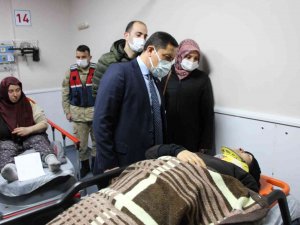 Amasya’da Devrilen Minibüsteki 19 Tarım İşçisi Tedavi Altında