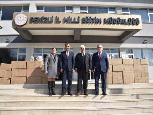 İ̇ş Adamları Tarafından Kütüphanelere 2 Bin 500 Adet Kitap Bağışlandı