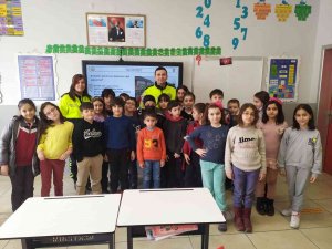 Van Polisinden Öğrencilere Trafik Eğitimi