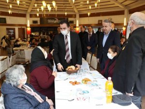 Sancaktepe’de Şehit Aileleri Onuruna Yemek Programı Düzenlendi