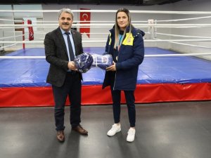 Malatyalı Boksör Hatice Akbaş’ın Avrupa Şampiyonluğu Sevinci