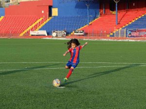 Mardinli Minik Ronaldinho Devlerin Radarında
